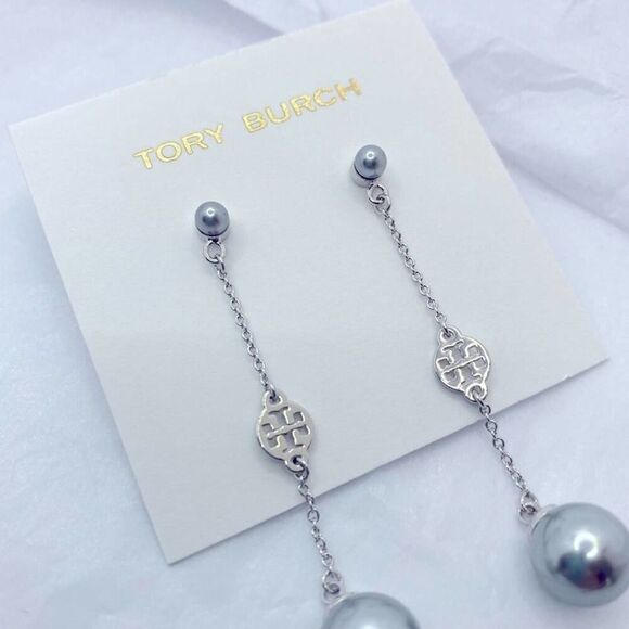 New Tory Burch Silver Logo Dangle Pearl Earrings - Picture 5 of 6